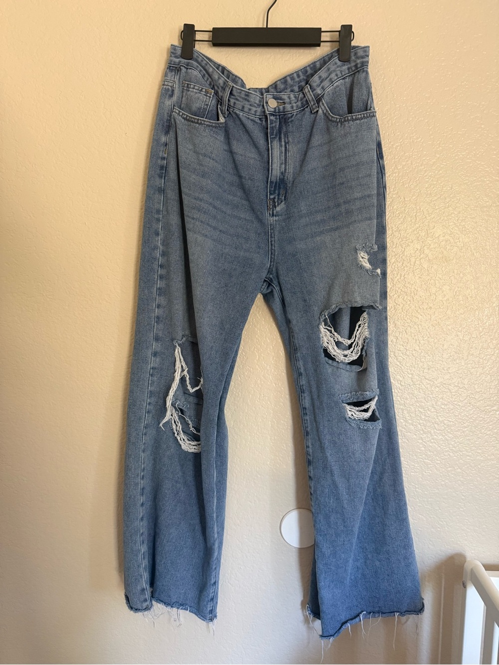 Cider Distressed Wide-Leg Blue Jeans